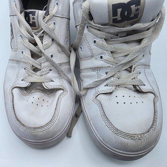 DC Pure Mens Size 13 White Sneaker Shoes Skating Walking Casual Outdoors